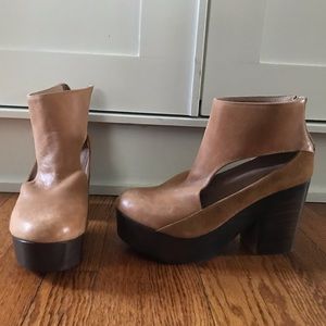 Free People Tan Platform cutout clogs sz 39